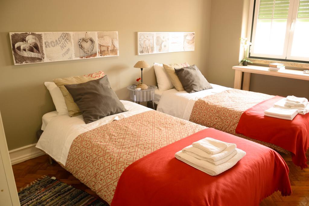 Alvalade II Guest House Lisboa Chambre photo
